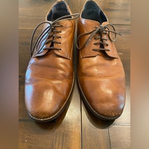 Cole Haan men’s leather lace up oxfords